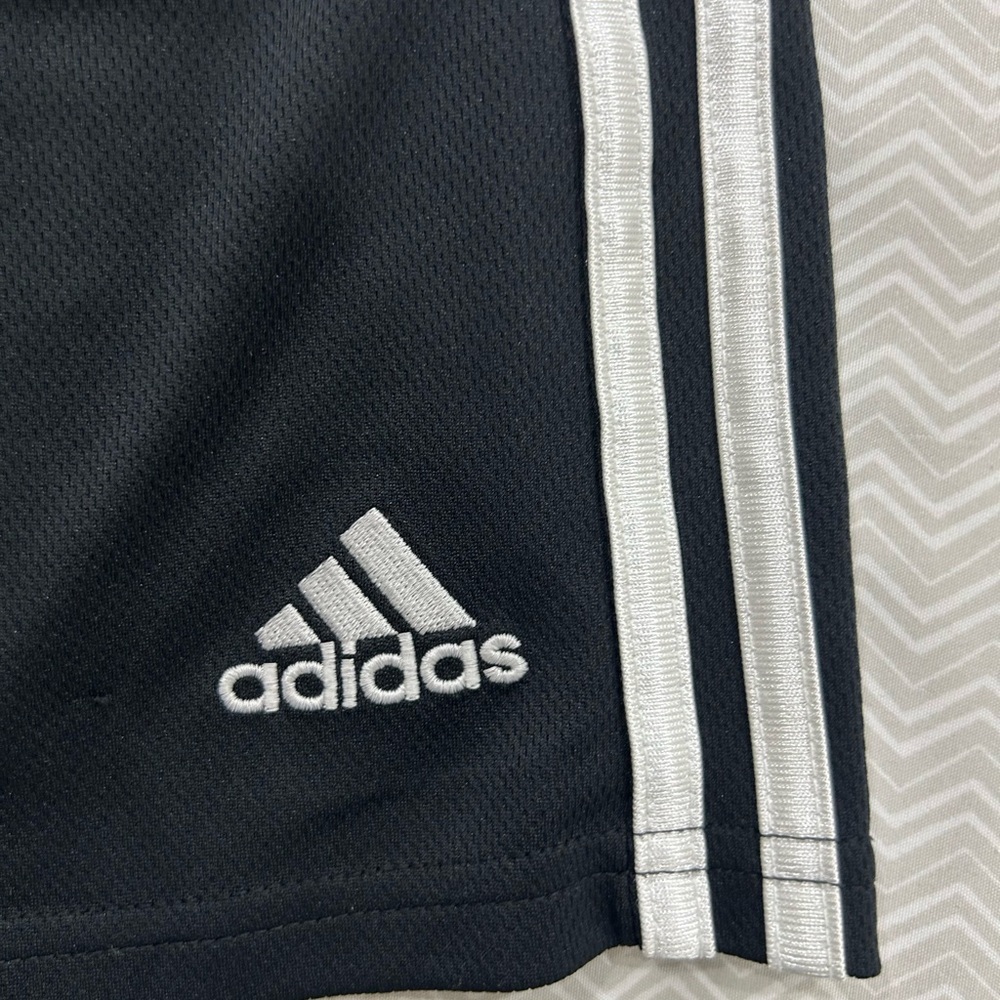 Boys Adidas Classic Three-Stripe Shorts - Picture 2 of 5